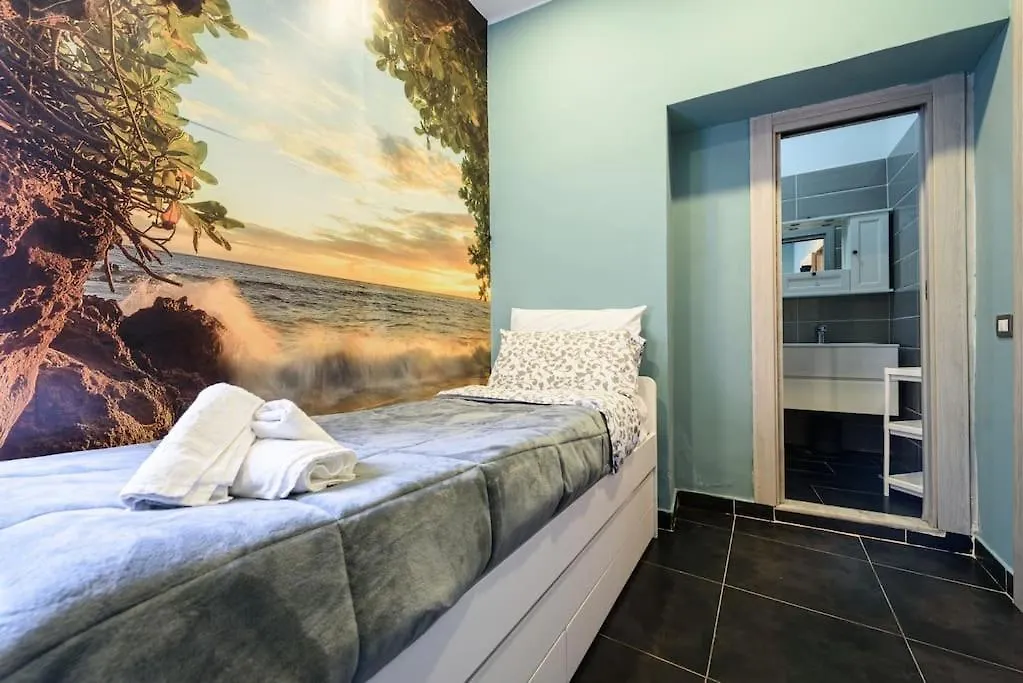 City Life - Appartamento Per 9 Persone Al Centro Naples Apartment
