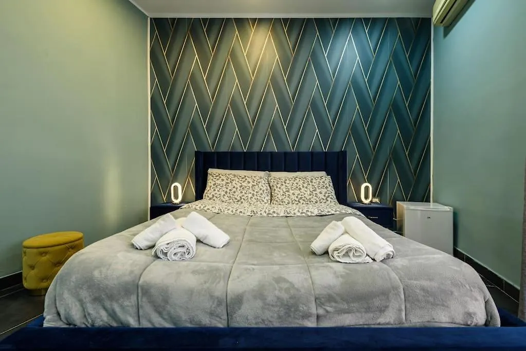 Apartment City Life - Appartamento Per 9 Persone Al Centro Naples