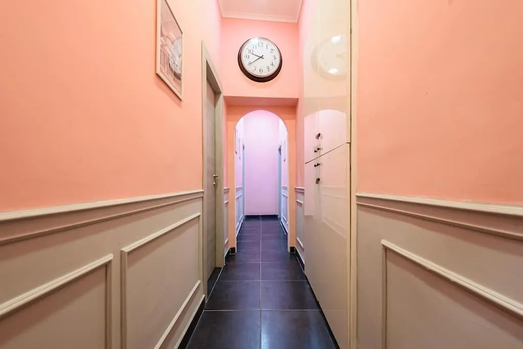 City Life - Appartamento Per 9 Persone Al Centro Naples 0*,  Italy
