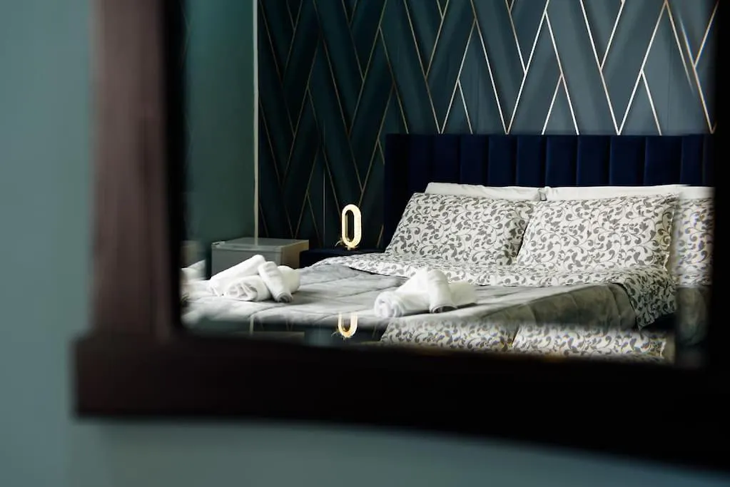 Apartment City Life - Appartamento Per 9 Persone Al Centro Naples