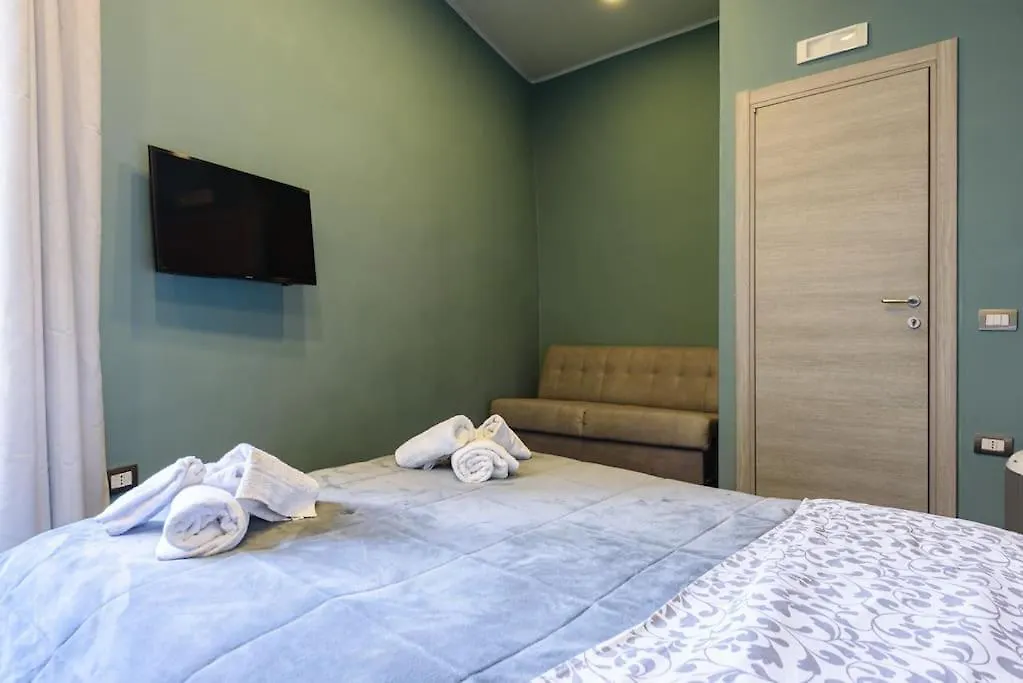 City Life - Appartamento Per 9 Persone Al Centro Naples 0*,