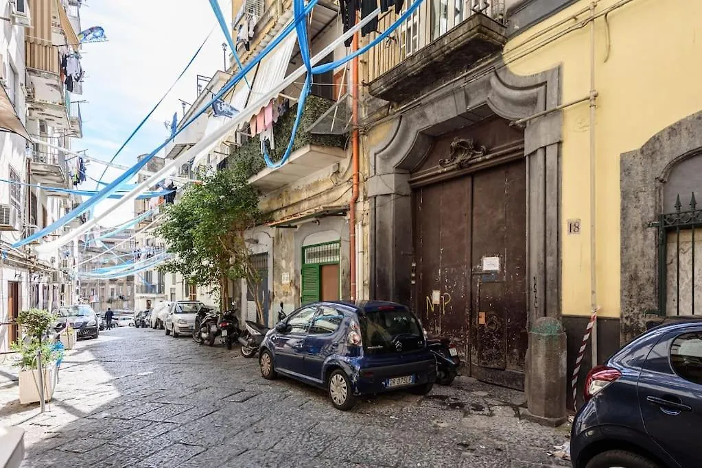 City Life - Appartamento Per 9 Persone Al Centro Naples 0*,  Italy