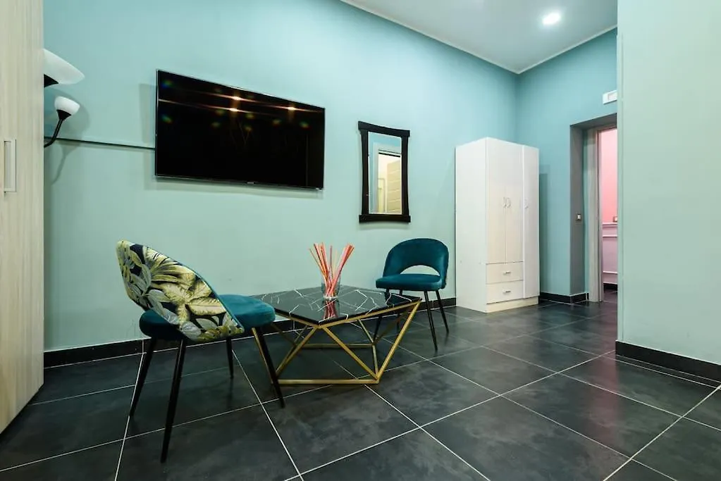 City Life - Appartamento Per 9 Persone Al Centro Naples