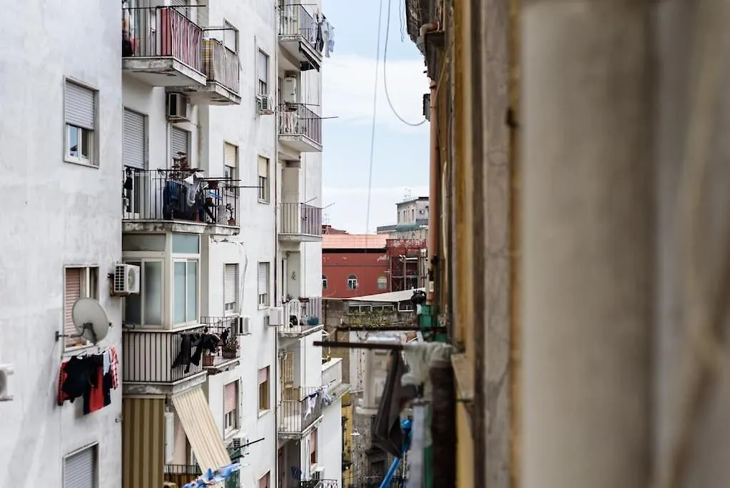 City Life - Appartamento Per 9 Persone Al Centro Naples Apartment