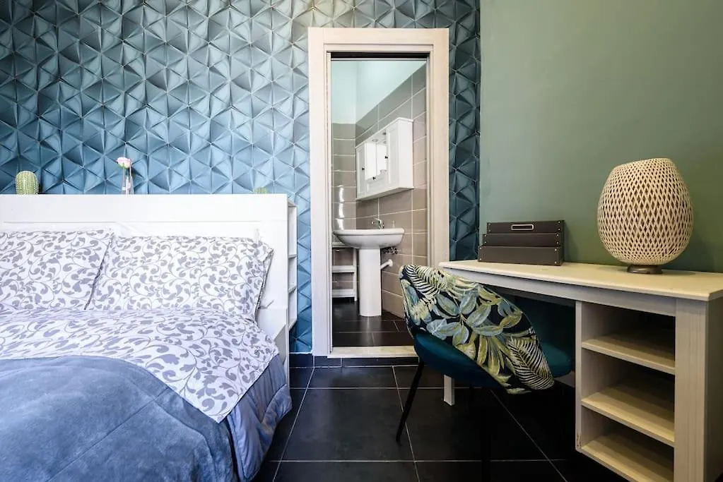 Apartment City Life - Appartamento Per 9 Persone Al Centro Naples
